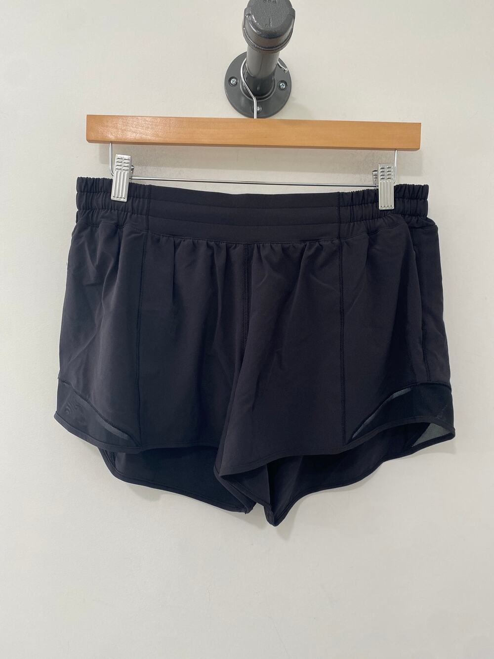 Lululemon Hotty Hot Shorts Black Size 10 Tall